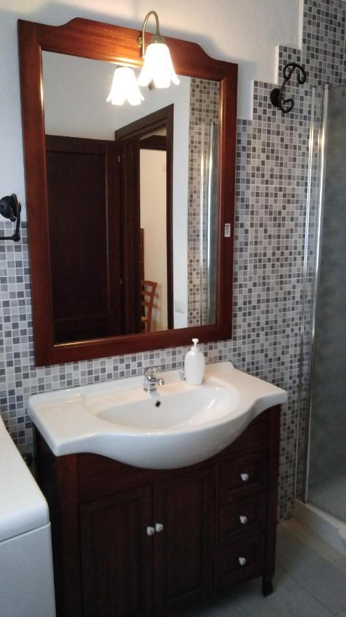 Casadelfaro Primo Piano 600Mt Dalla Spiaggia Olbia Exterior foto